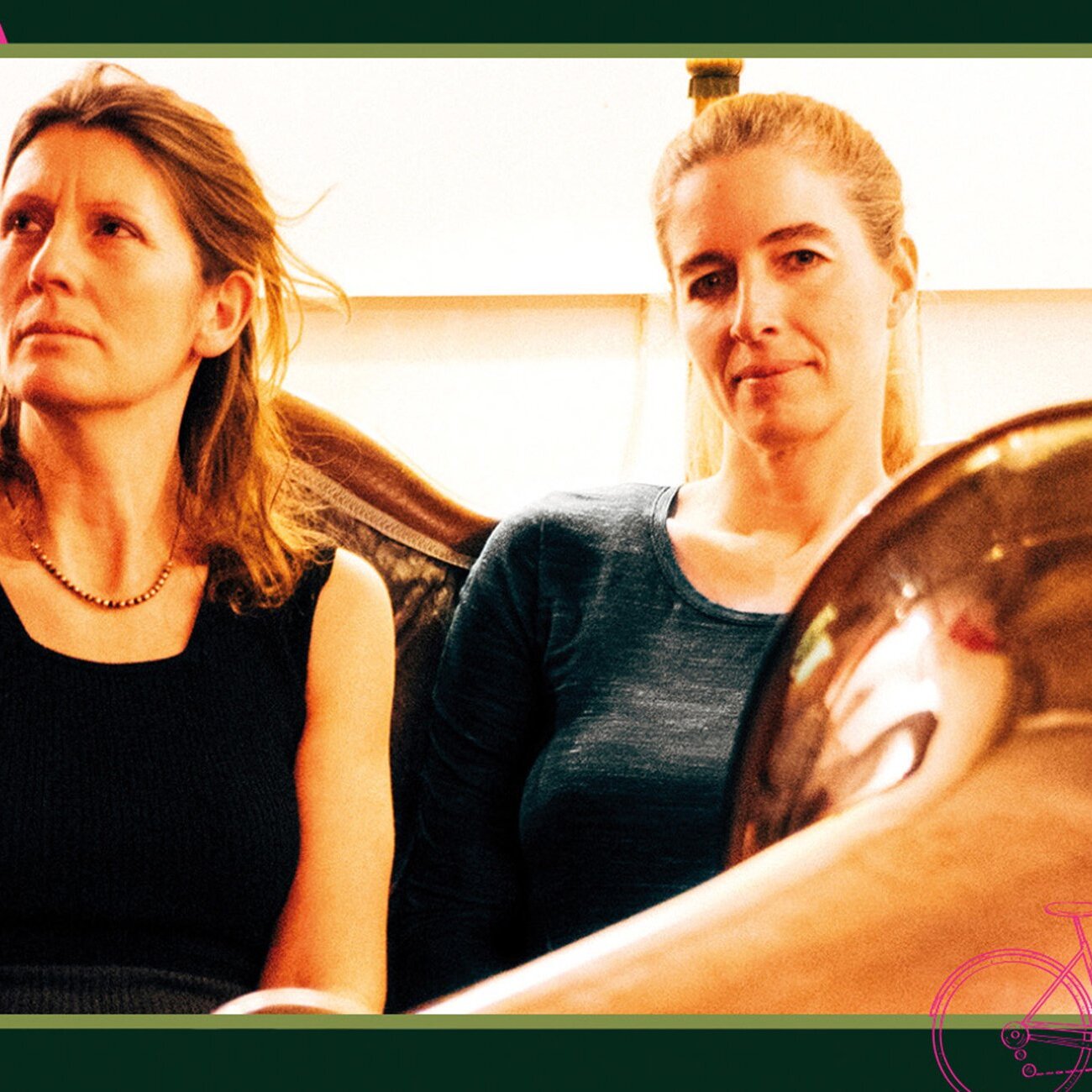 Anschi Hacklinger: Flügel, Wurzeln & ein Fahrrad