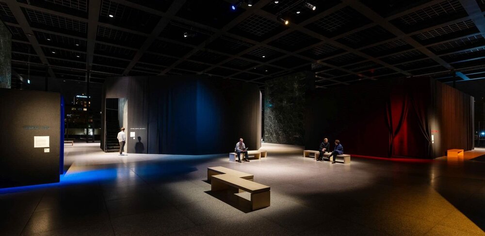 Nan Goldin. This Will Not End Well, Ausstellungsansicht, Neue Nationalgalerie, 2024