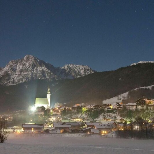 Silvesterfeier mit Musik & Buffet auf der Fürmannalm