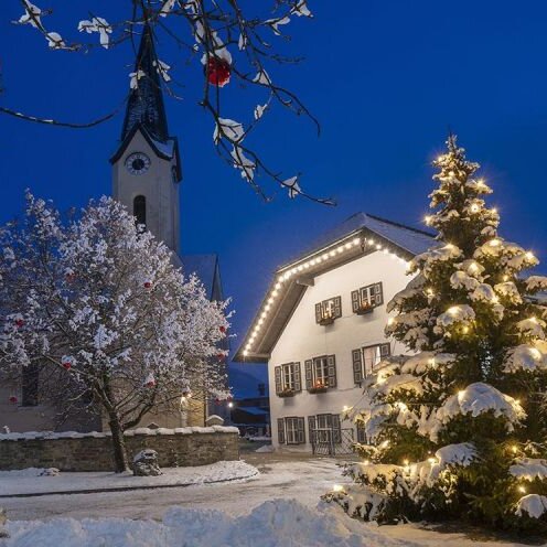 Rauhnachtsmarkt am Petersplatz in Piding