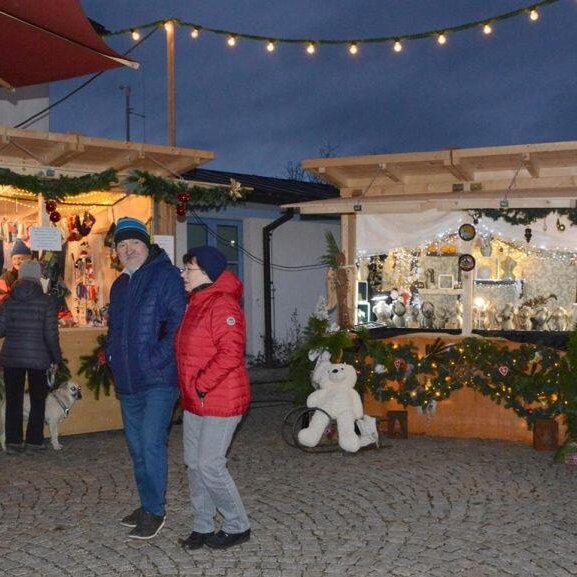 Weihnachtszauber Bad Endorf am Kirchplatz 