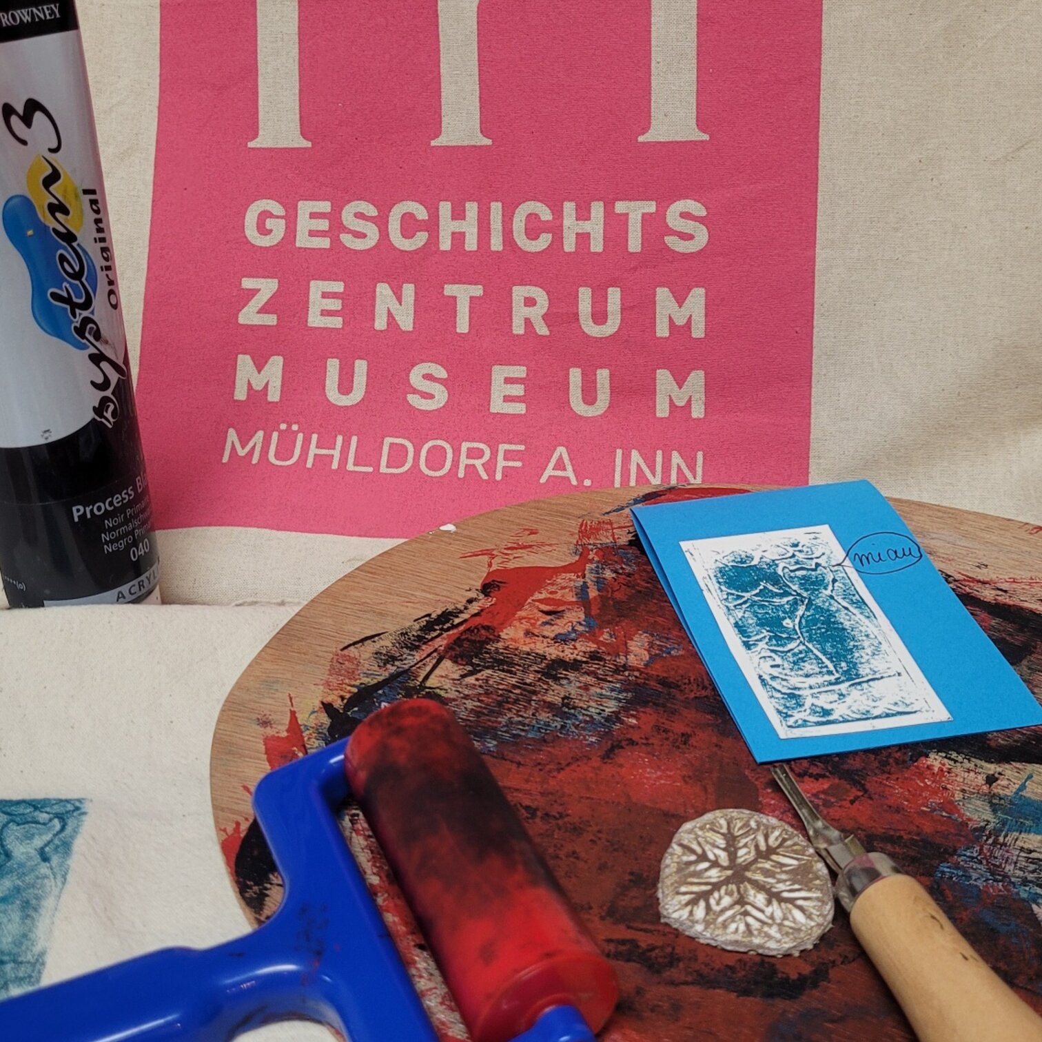 Geschenkpapier mit Linoldruck