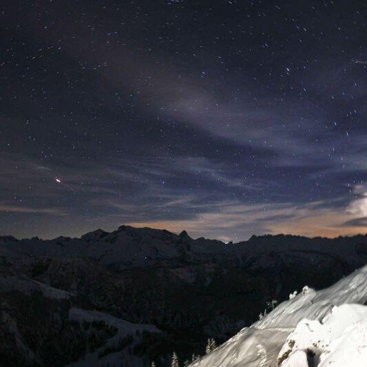 JENNER BEI NACHT- Erlebe den Zauber des Winters