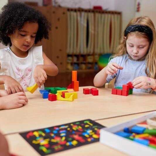 Fortbildung Stiftung Kinder forschen: Mathematik in Raum und Form