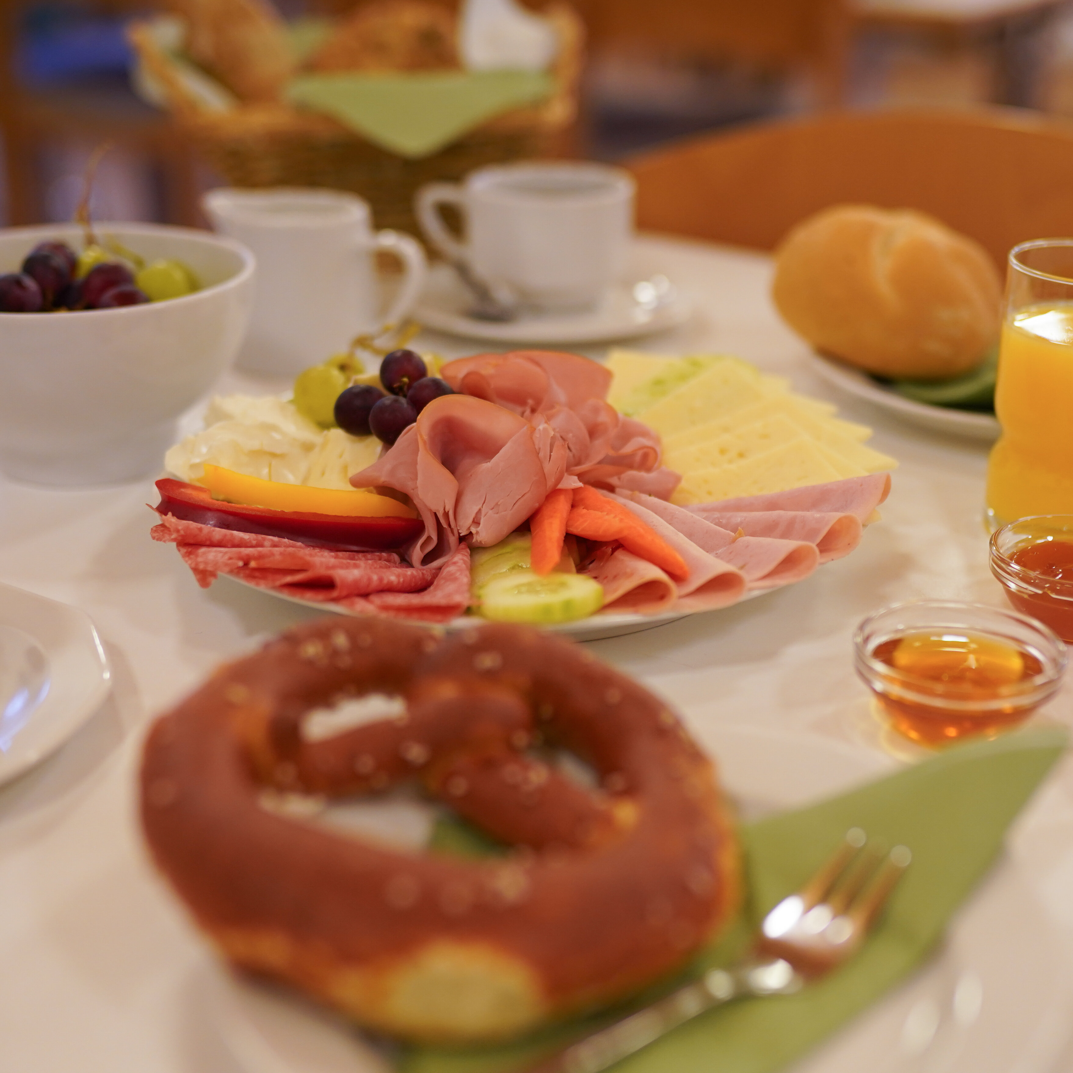 Gute-Laune Frühstück - der Frühstückstreff für alle ab 60