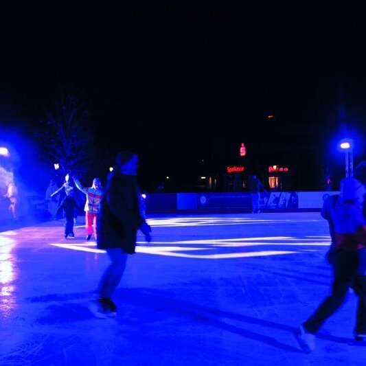 Eröffnung der Priener Eisfläche am Wendelsteinpark