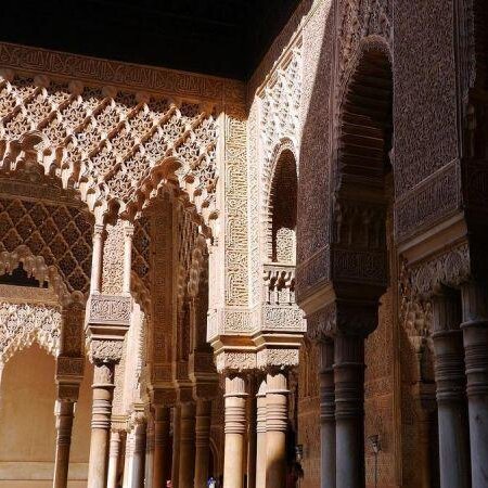 Ausbreitung der islamischen Kultur in Europa und die christliche Gegenbewegung der Kreuzzüge