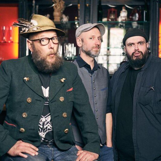 D’BavaResi - "Drei Wuide unterwegs" Anarchisches Musikkabarett 