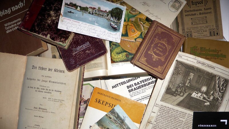 Alles Alte aus Papier - Graphik- und Bücherflohmarkt im Kastenhof in Landau a.d.Isar